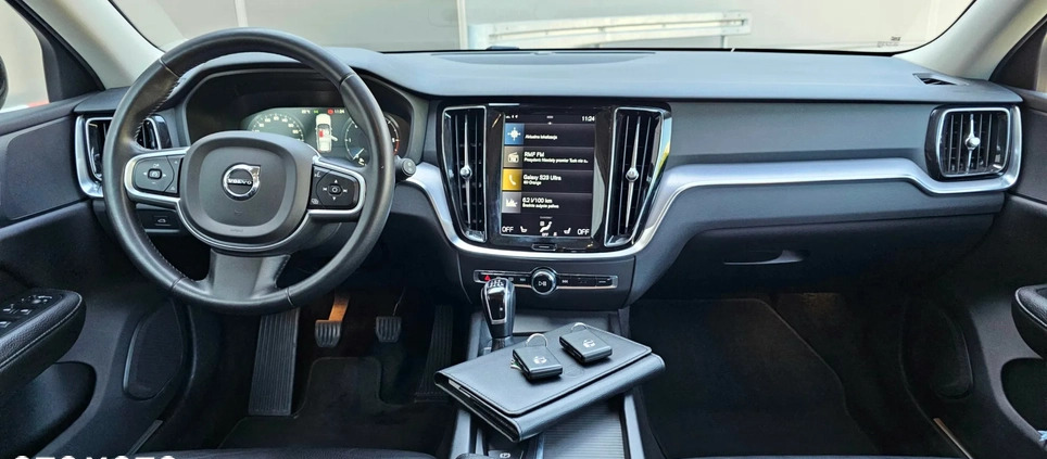 Volvo V60 cena 89900 przebieg: 115000, rok produkcji 2019 z Oława małe 667